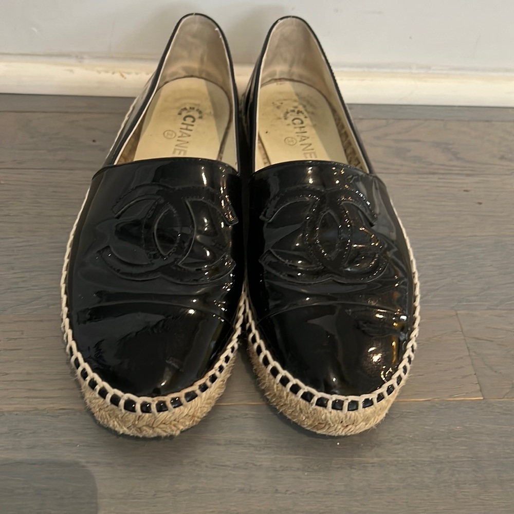 Chanel espadrilles, size 40. (10), in a good preowned condition